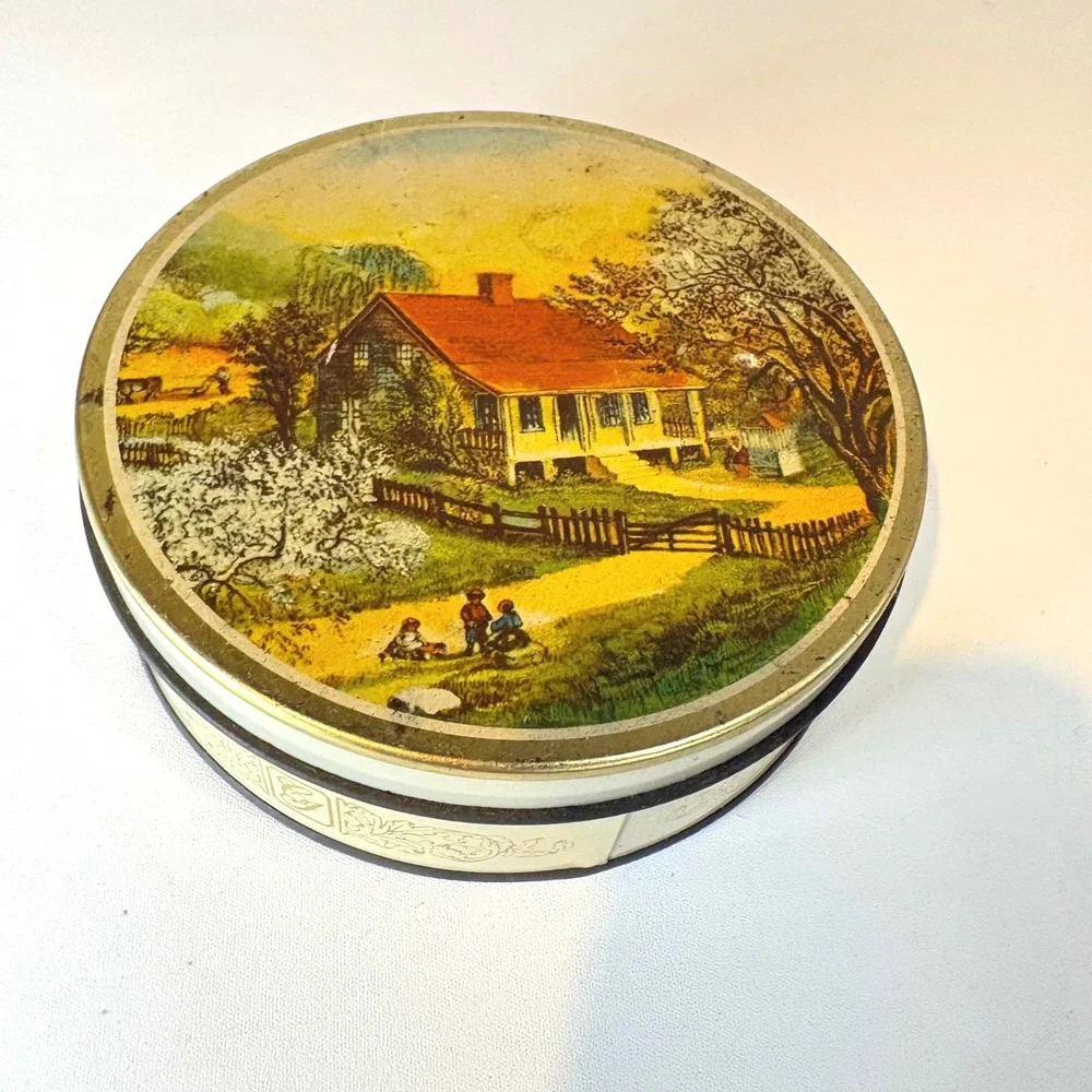 Vintage Round Metal Farmhouse Landscape Decorative Storage Tin Country Scene 6in